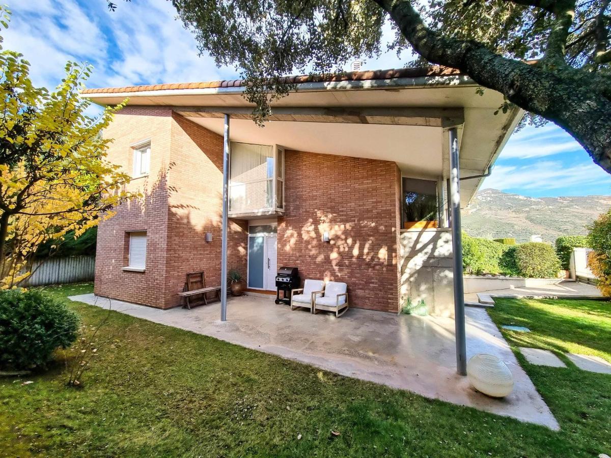Villa Guara Golf Y Pool Comotucasa Nueno ภายนอก รูปภาพ